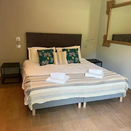 Before Making A Request, Read My Host Profile At Bottom Of Page # Luxury Modern 5-Bedroom Villa Retreat In Saint-Tropez Villa Saint-Tropez