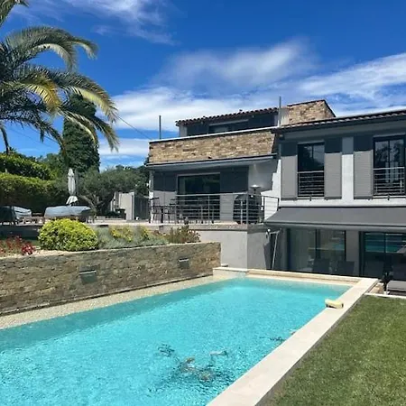 Villa Before Making A Request, Read My Host Profile At Bottom Of Page # Luxury Modern 5-Bedroom Villa Retreat In Saint-Tropez *