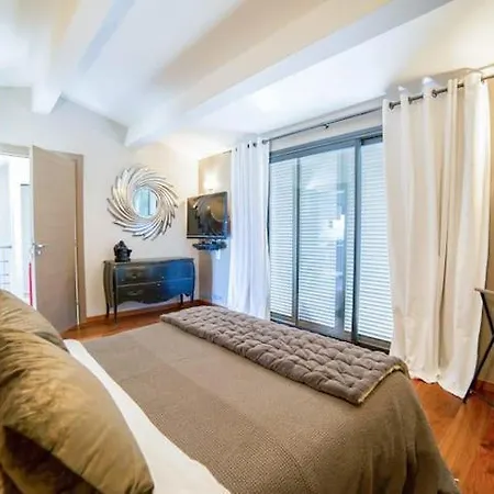 Before Making A Request, Read My Host Profile At Bottom Of Page # Luxury Modern 5-Bedroom Villa Retreat In Saint-Tropez *