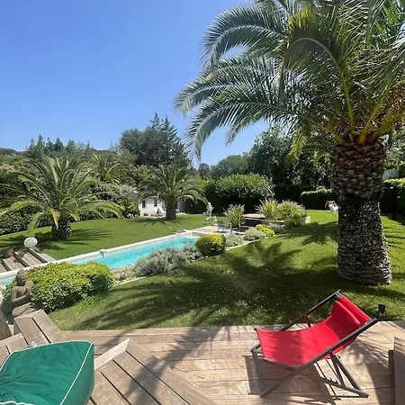 Вилла Before Making A Request, Read My Host Profile At Bottom Of Page # Luxury Modern 5-Bedroom Villa Retreat In Saint-Tropez Сен-Тропе