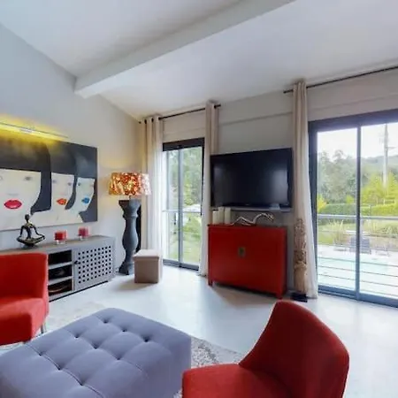 Вилла Before Making A Request, Read My Host Profile At Bottom Of Page # Luxury Modern 5-Bedroom Villa Retreat In Saint-Tropez Сен-Тропе