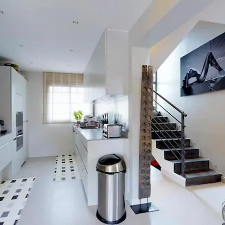 Before Making A Request, Read My Host Profile At Bottom Of Page # Luxury Modern 5-Bedroom Villa Retreat In Saint-Tropez