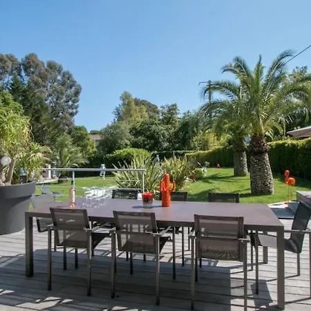 Вилла Before Making A Request, Read My Host Profile At Bottom Of Page # Luxury Modern 5-Bedroom Villa Retreat In Saint-Tropez *