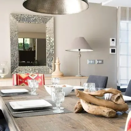 Villa Before Making A Request, Read My Host Profile At Bottom Of Page # Luxury Modern 5-Bedroom Villa Retreat In Saint-Tropez Saint-Tropez