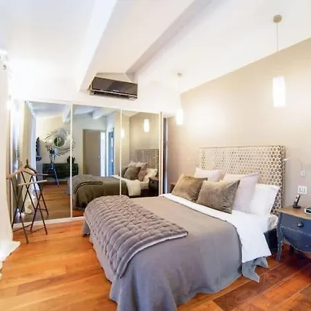 Before Making A Request, Read My Host Profile At Bottom Of Page # Luxury Modern 5-Bedroom Villa Retreat In Saint-Tropez Villa *
