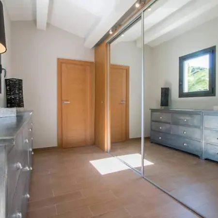 Villa Before Making A Request, Read My Host Profile At Bottom Of Page # Luxury Modern 5-Bedroom Villa Retreat In Saint-Tropez *