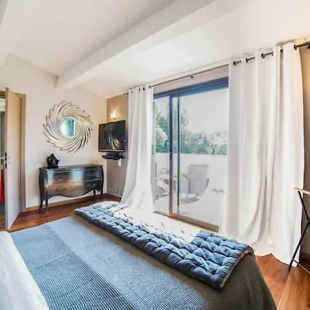 Before Making A Request, Read My Host Profile At Bottom Of Page # Luxury Modern 5-Bedroom Villa Retreat In Saint-Tropez Вилла *